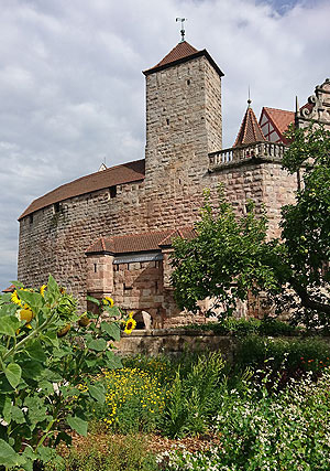 Bild: Cadolzburg mit Burggarten